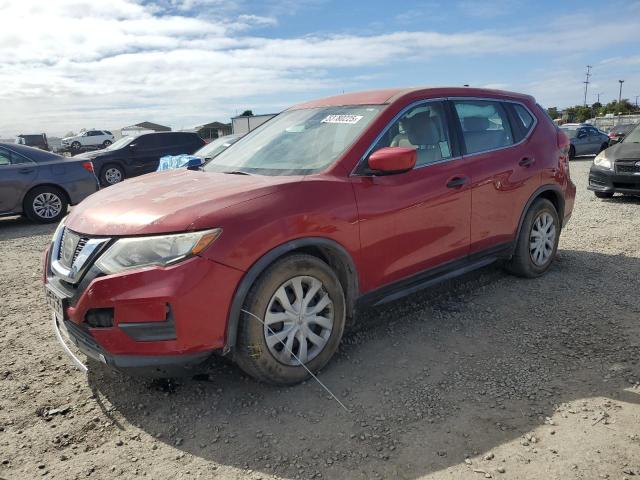  NISSAN ROGUE 2017 Красный