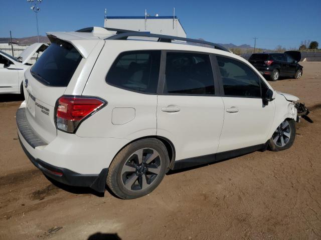  SUBARU FORESTER 2017 Белы