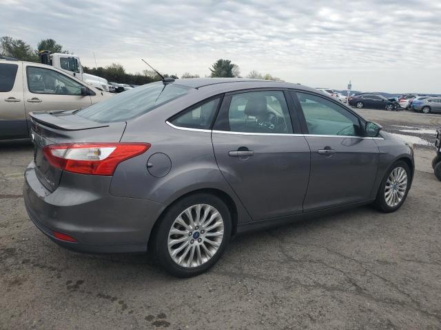  FORD FOCUS 2012 Серый