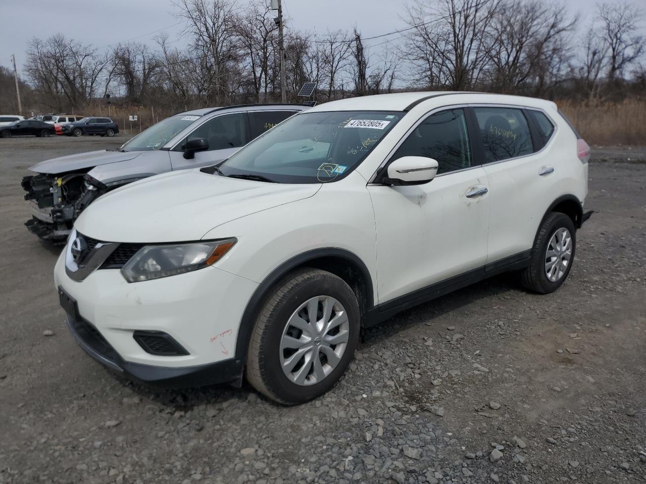 2015 Nissan Rogue - Image 1