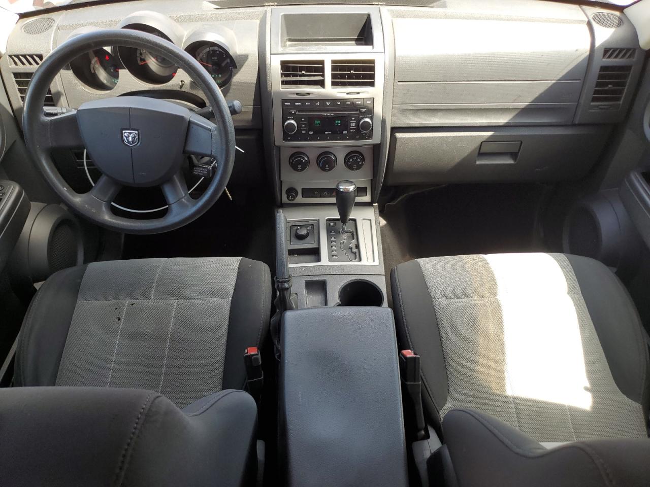 2007 Dodge Nitro Sxt VIN: 1D8GU28KX7W597851 Lot: 52527585