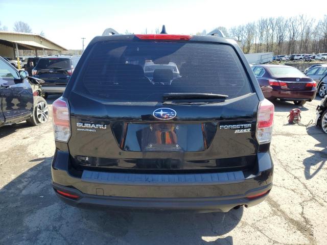  SUBARU FORESTER 2017 Черный