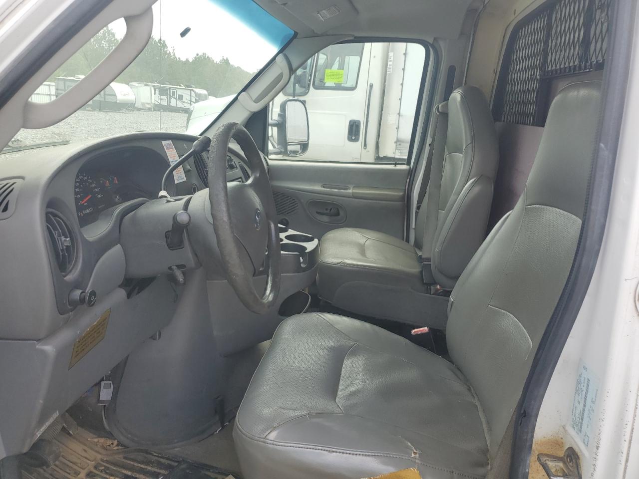 2008 Ford Econoline E450 Super Duty Cutaway Van VIN: 1FDXE45S08DB57898 Lot: 51790145