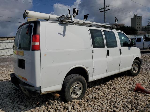  CHEVROLET EXPRESS 2013 Белый