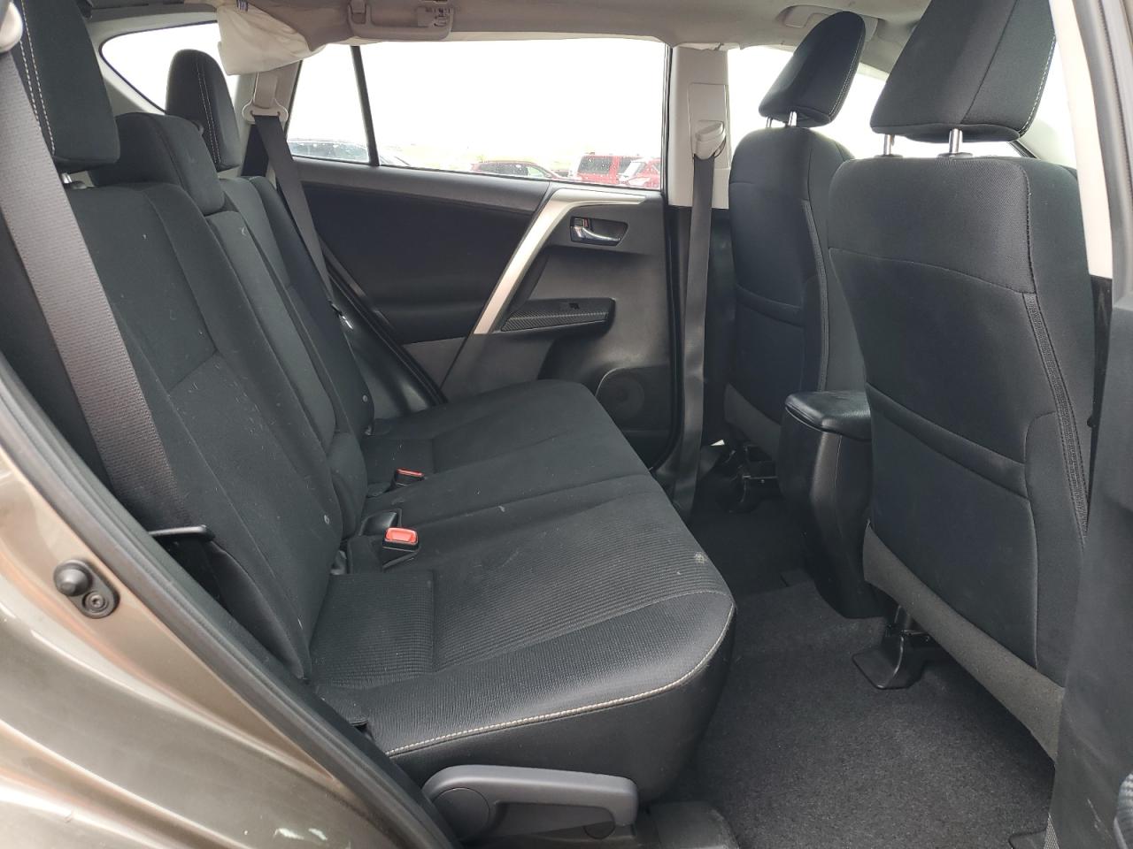 2015 Toyota Rav4 Xle VIN: 2T3RFREV5FW352798 Lot: 53806045