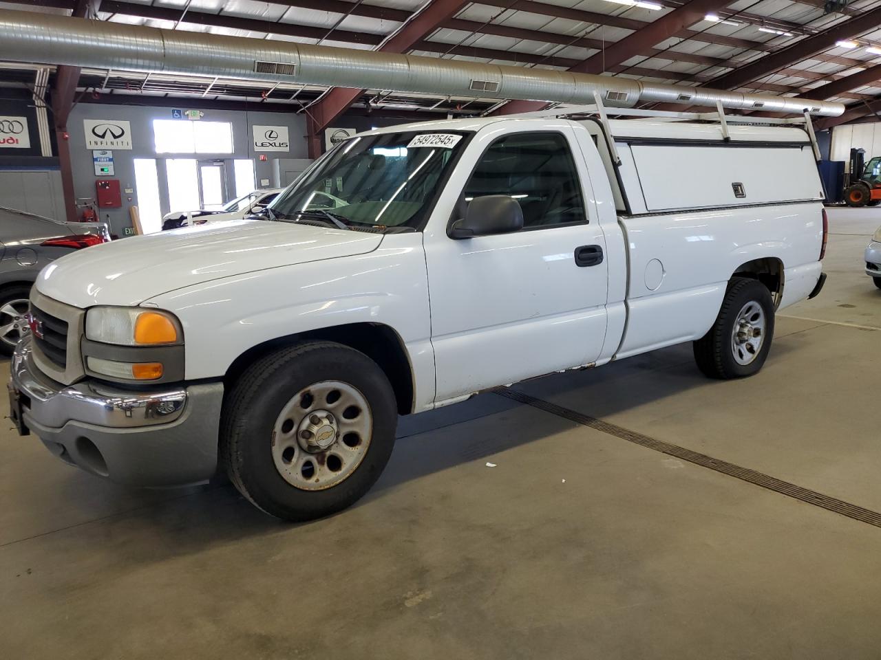 East Granby, CT에서 판매 중인 2005 Gmc New Sierra C1500 - Minor Dent/Scratches