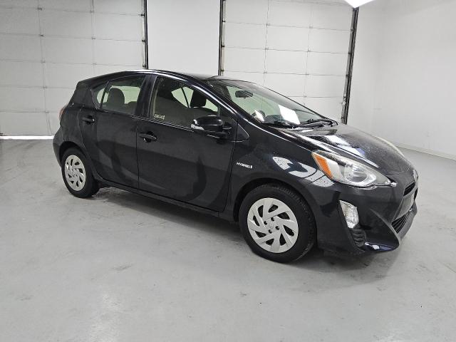 TOYOTA PRIUS 2016 Черный