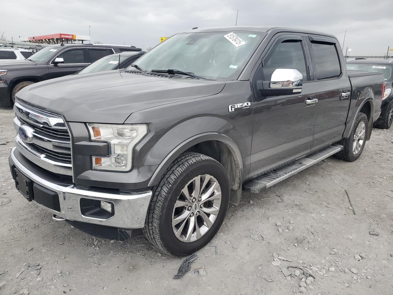 2016 Ford F150 Supercrew იყიდება Cahokia Heights-ში, IL - Hail
