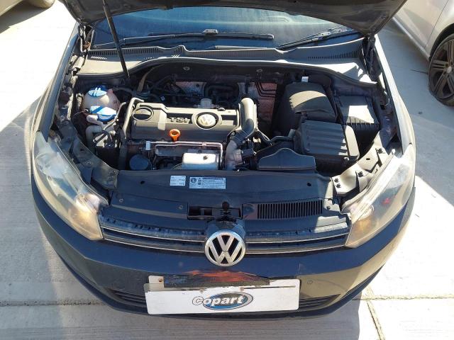 2011 VOLKSWAGEN GOLF MATCH