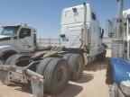2001 Volvo Vnl Semi Truck zu verkaufen in Andrews, TX - Front End