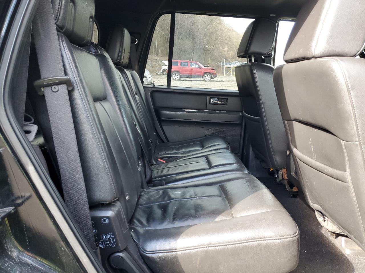 2007 Ford Expedition Xlt VIN: 1FMFU16517LA56802 Lot: 52024575