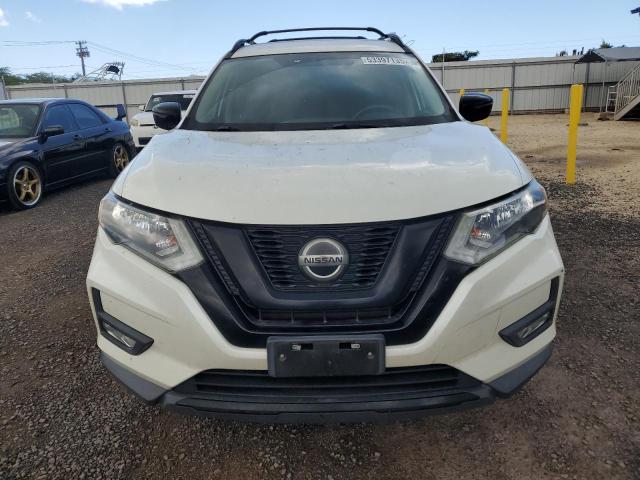  NISSAN ROGUE 2018 Белы