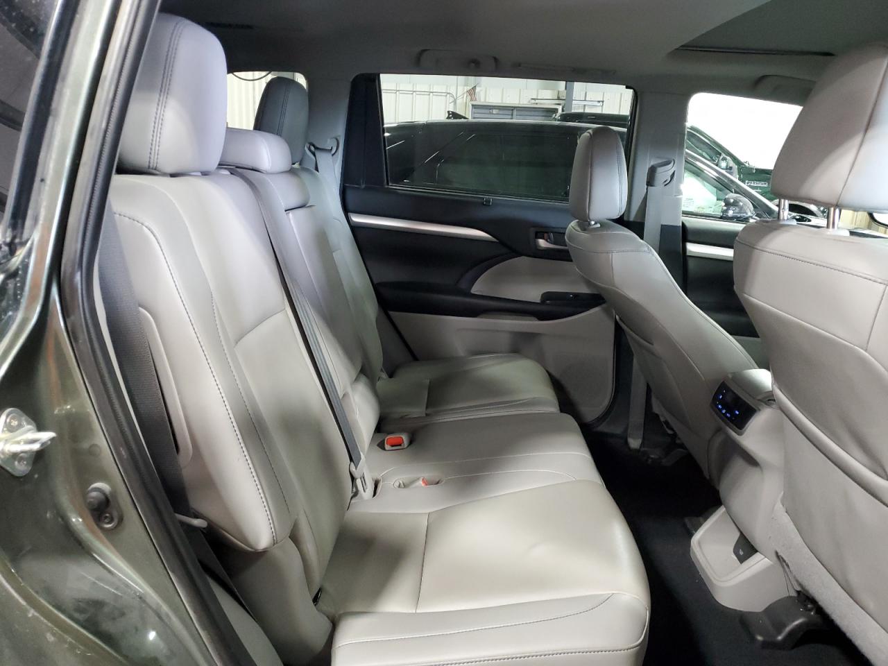 2019 Toyota Highlander Se VIN: 5TDJZRFH6KS953002 Lot: 54243865