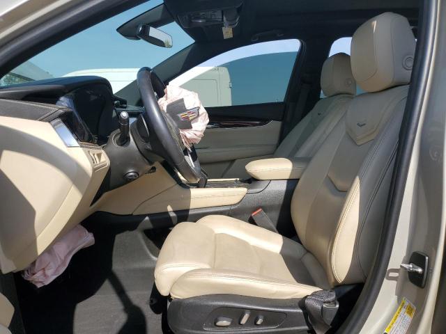 Parquets CADILLAC XT5 2017 Złoty