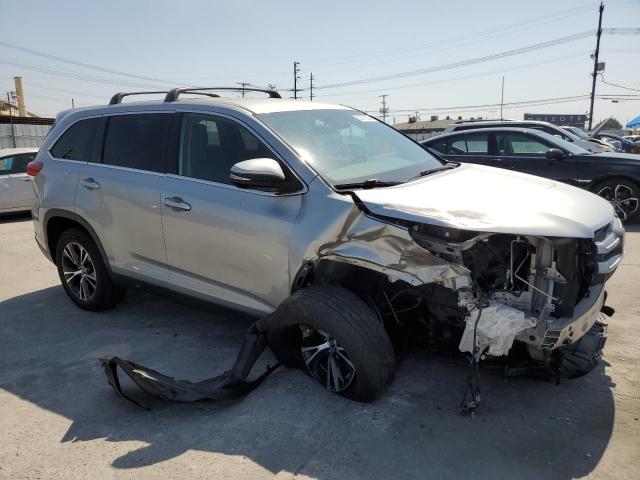  TOYOTA HIGHLANDER 2019 Srebrny