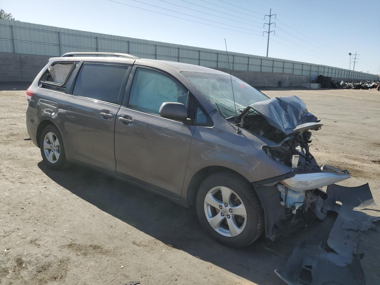 5TDKK3DC0DS333472 2013 Toyota Sienna Le