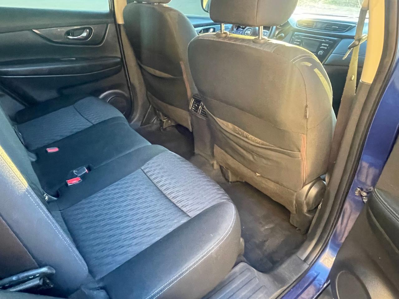 KNMAT2MT0HP558476 NISSAN ROGUE 2017