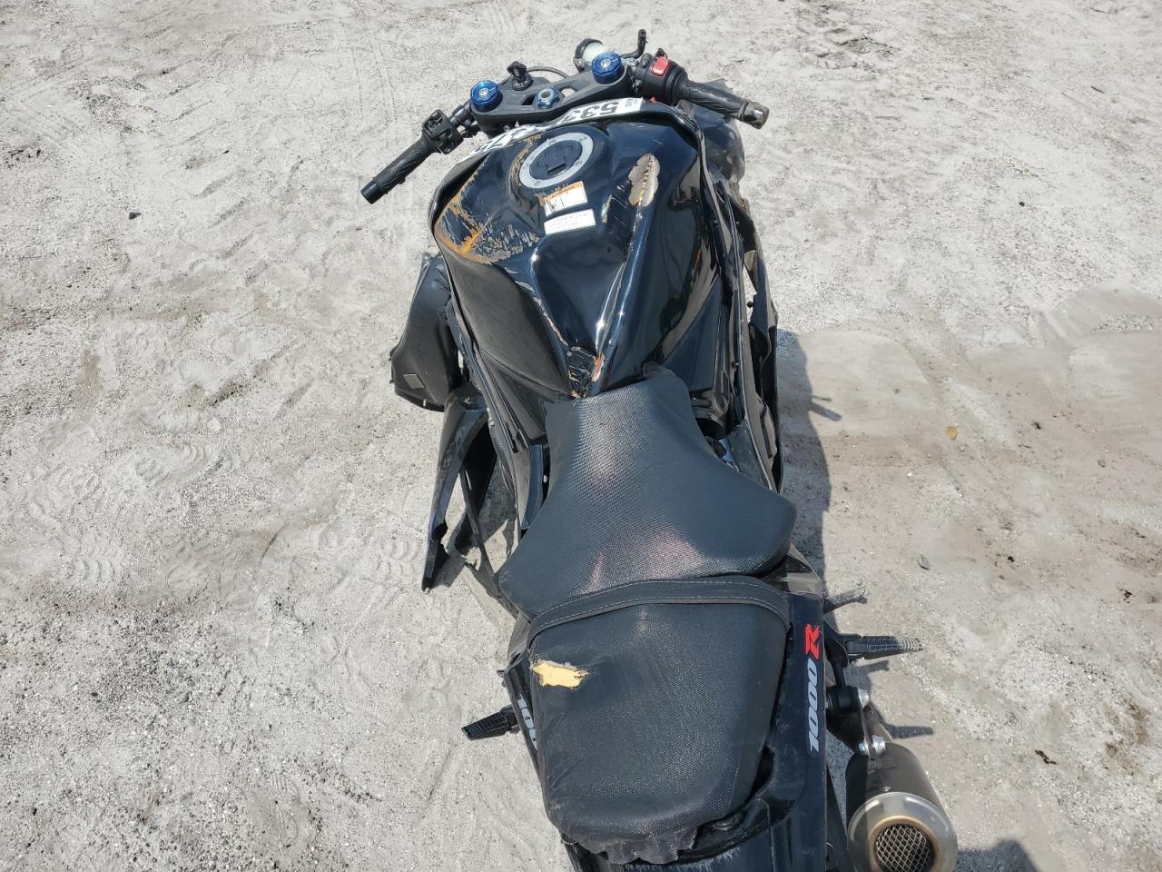 2017 Suzuki Gsx-R1000 R VIN: JS1DM11H4H2100130 Lot: 53381475