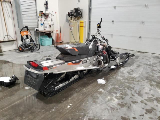 2016 SKIDOO RENEGADE