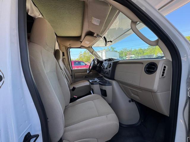2011 FORD ECONOLINE E450 SUPER DUTY CUTAWAY VAN