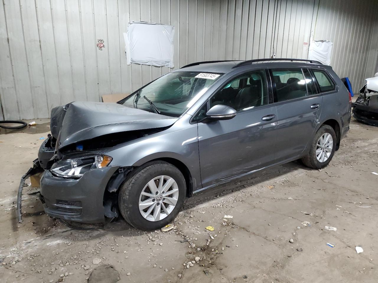 2016 Volkswagen Golf Sportwagen S продається в Franklin, WI - Front End