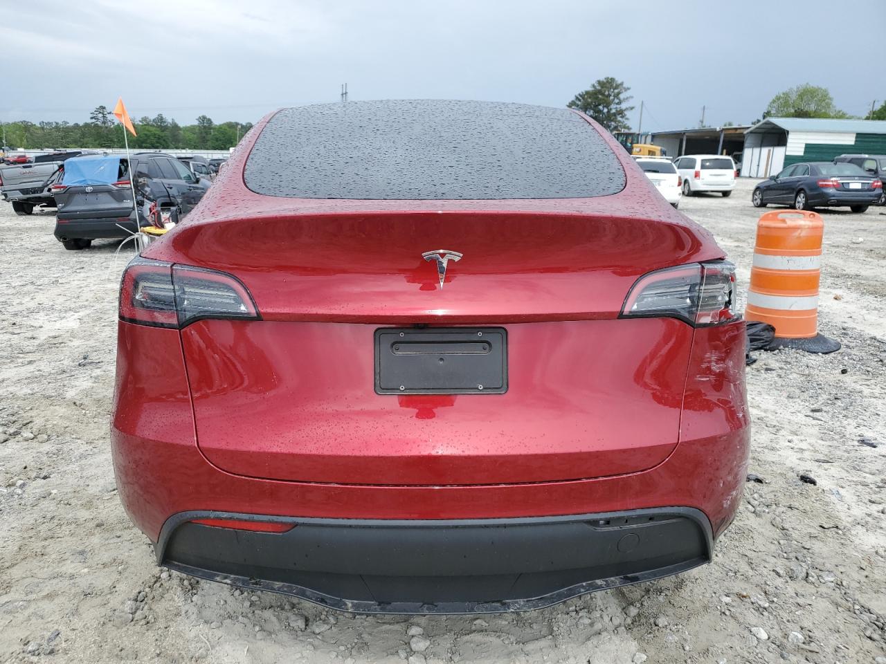 2024 Tesla Model Y VIN: 7SAYGDED6RA304546 Lot: 54132525