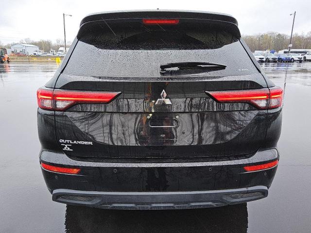  MITSUBISHI OUTLANDER 2022 Black