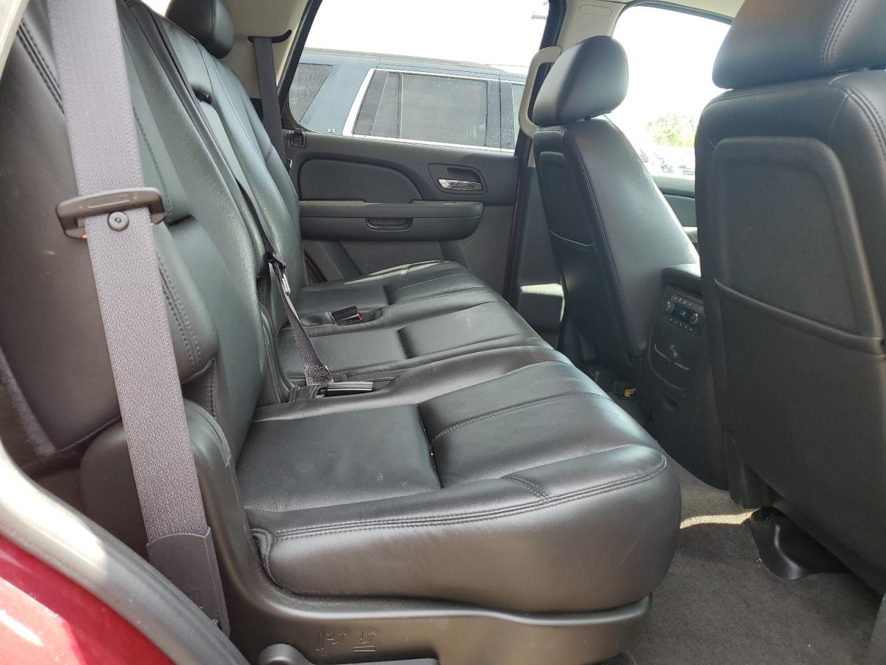 2010 Chevrolet Tahoe K1500 Lt VIN: 1GNUKBE08AR158008 Lot: 54321735
