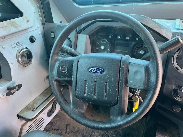 Pickups FORD F550 2014 Brązowy