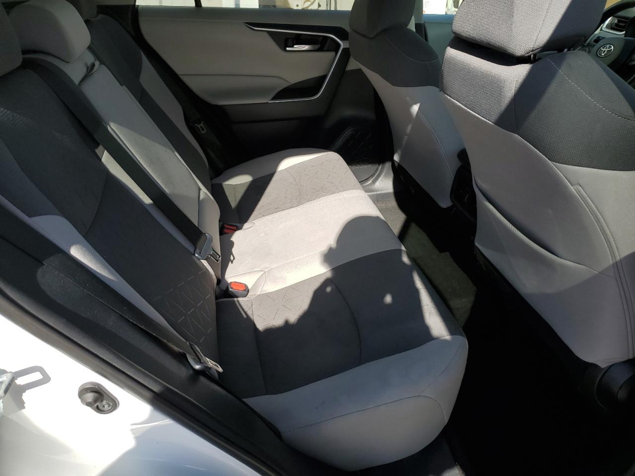 2021 Toyota Rav4 Xle VIN: 2T3W1RFV5MW120618 Lot: 51910675
