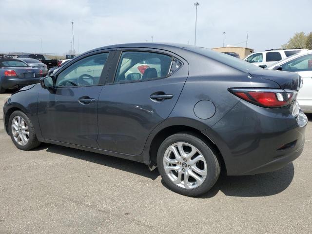 Седани TOYOTA SCION 2016 Сірий