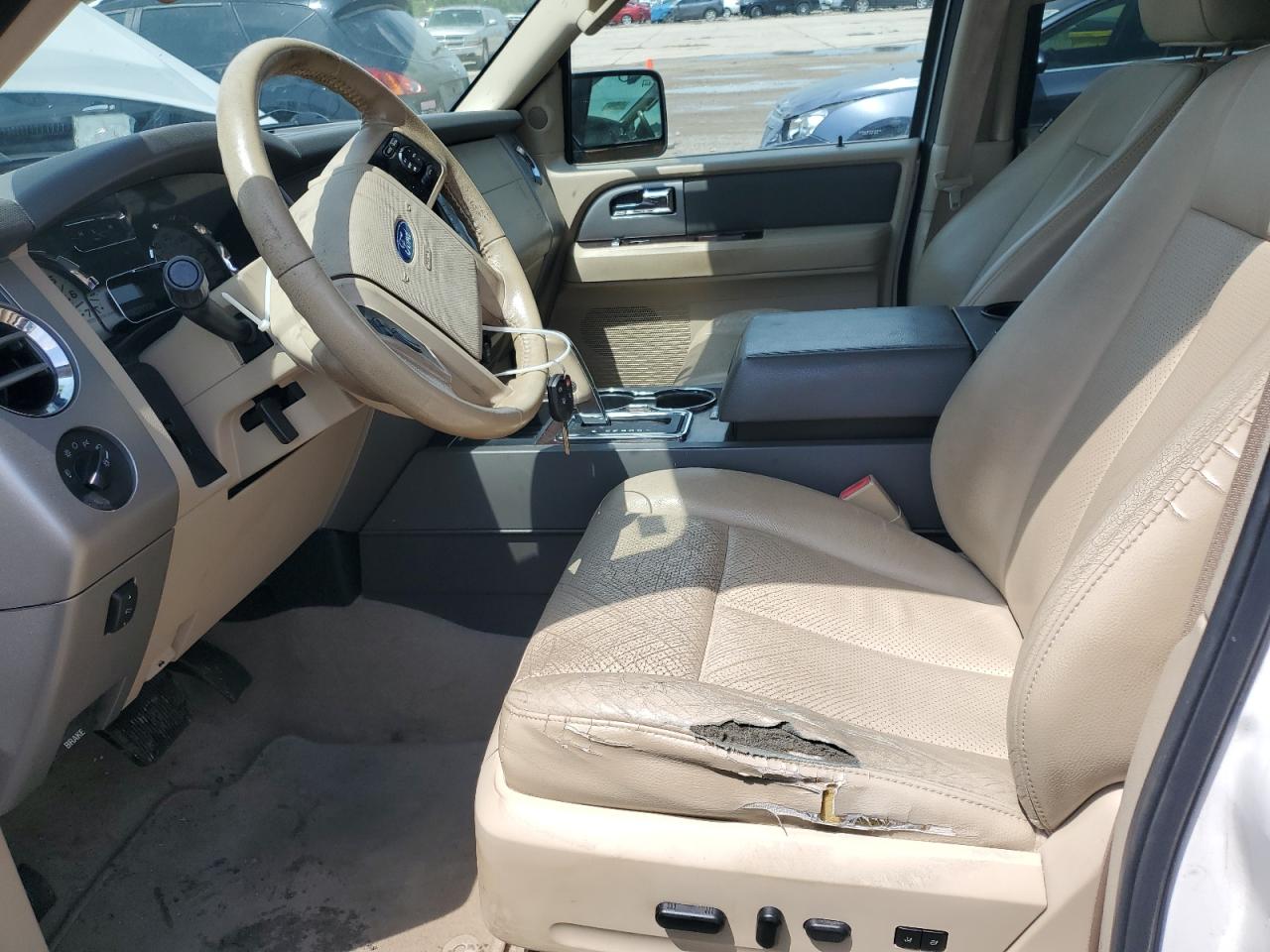 2011 Ford Expedition Xlt VIN: 1FMJU1H57BEF40462 Lot: 54310945