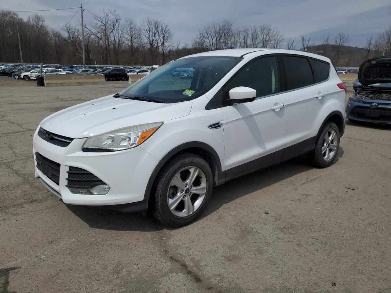 Marlboro, NY에서 판매 중인 2014 Ford Escape Se - Minor Dent/Scratches