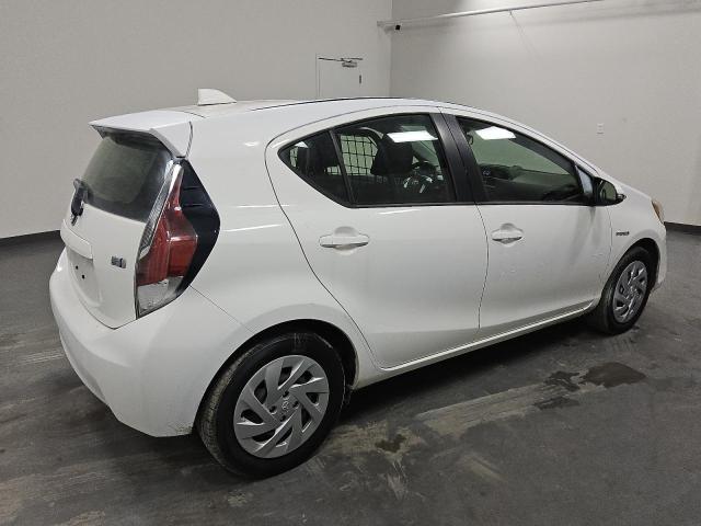  TOYOTA PRIUS 2016 Белы