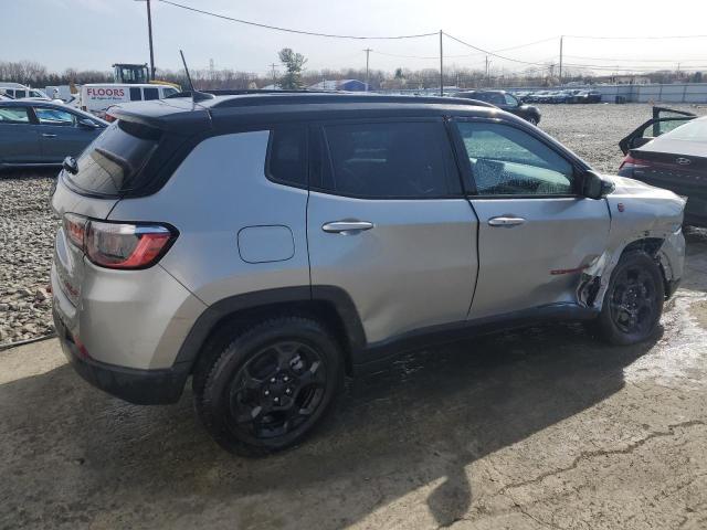  JEEP COMPASS 2023 Srebrny