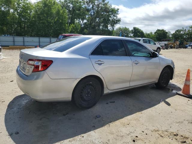  TOYOTA CAMRY 2014 Srebrny