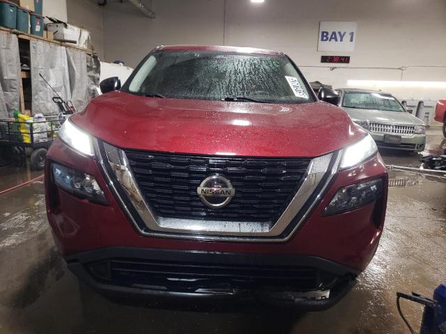  NISSAN ROGUE 2021 Czerwony