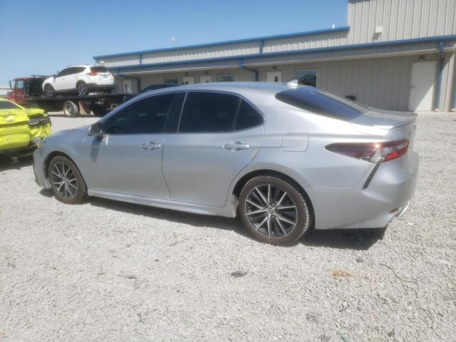  TOYOTA CAMRY 2021 Серебристый