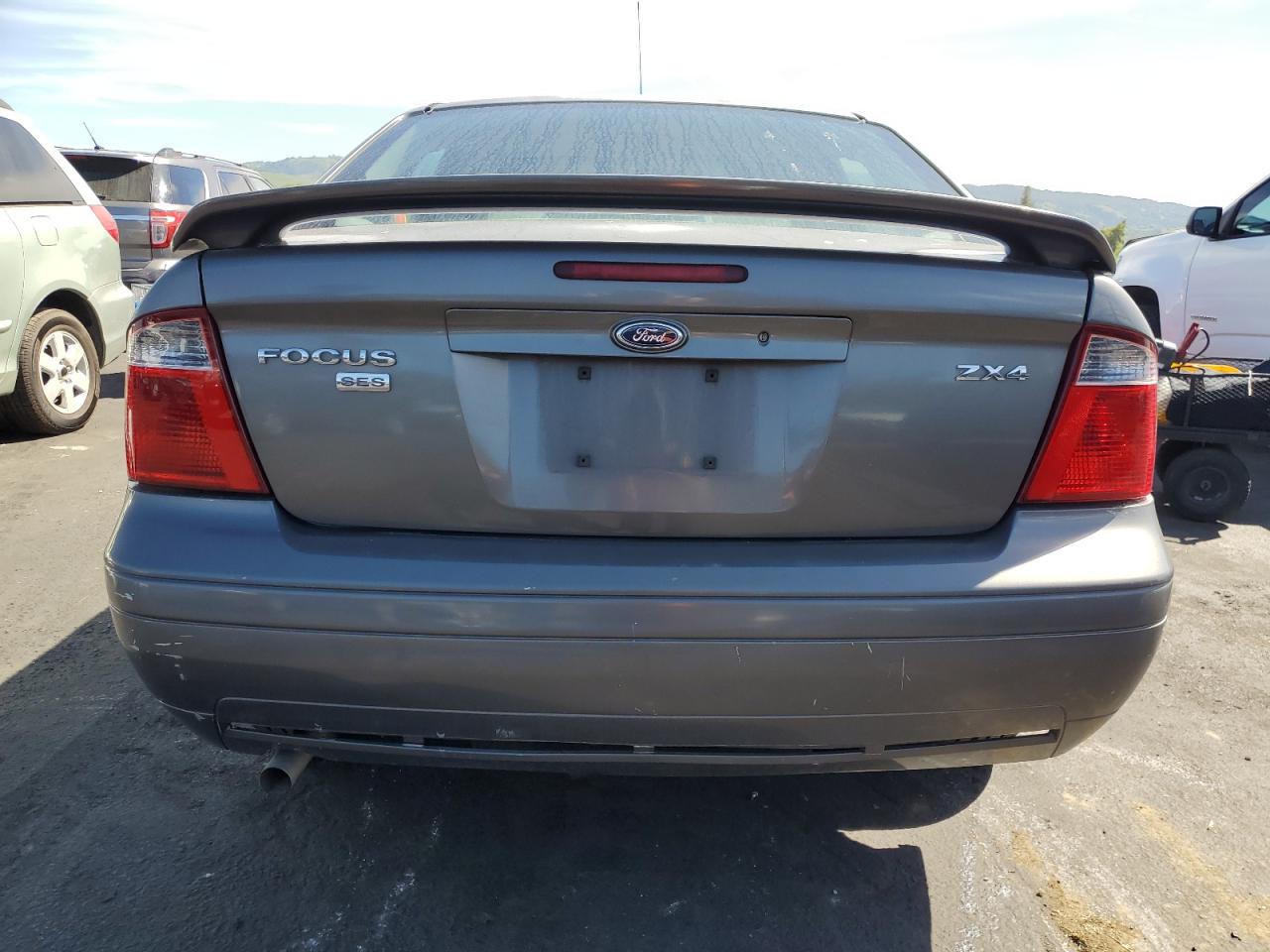 2005 Ford Focus at CA - San Martin, Copart lot 52628145