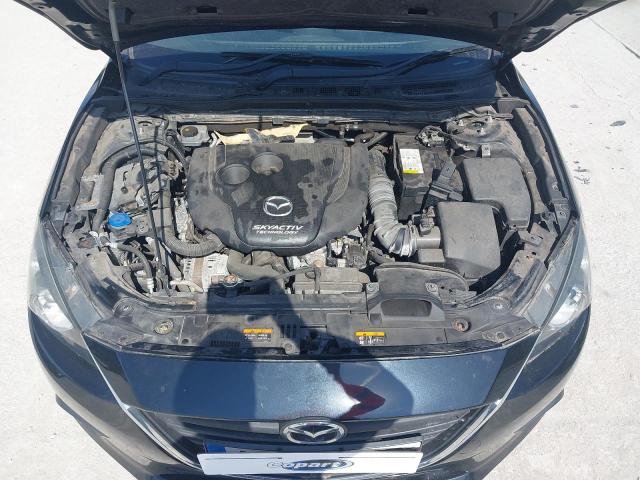 2015 MAZDA 3 SE NAV D