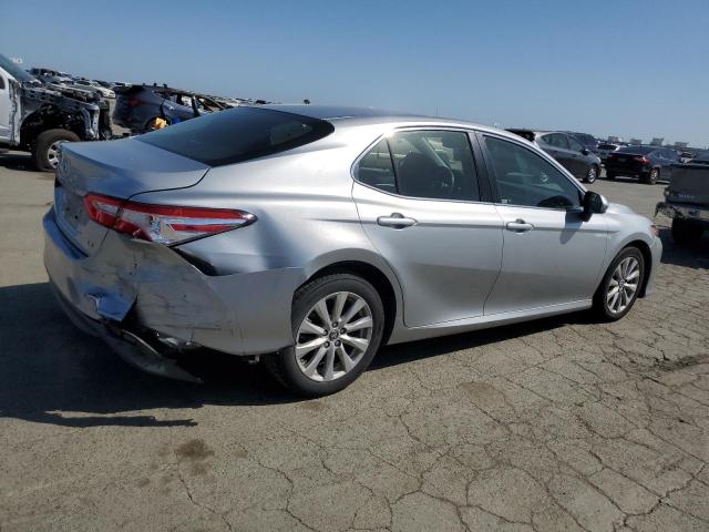  TOYOTA CAMRY 2018 Silver