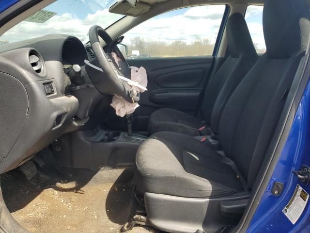 Седани NISSAN VERSA 2016 Синій