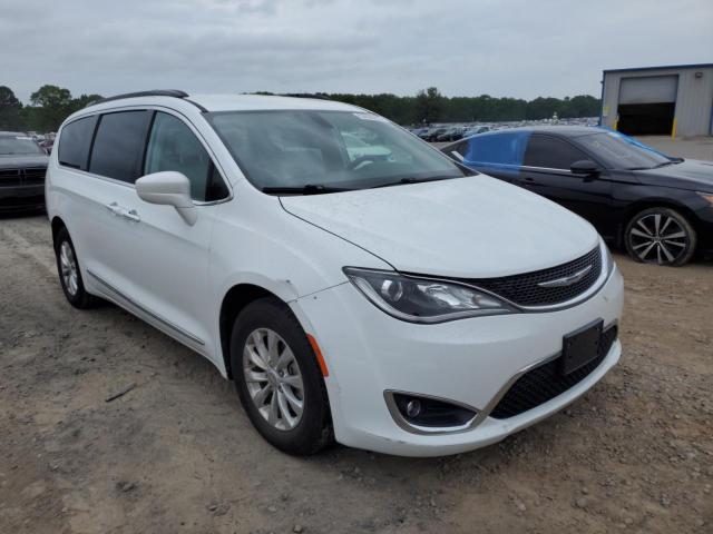  CHRYSLER PACIFICA 2017 White