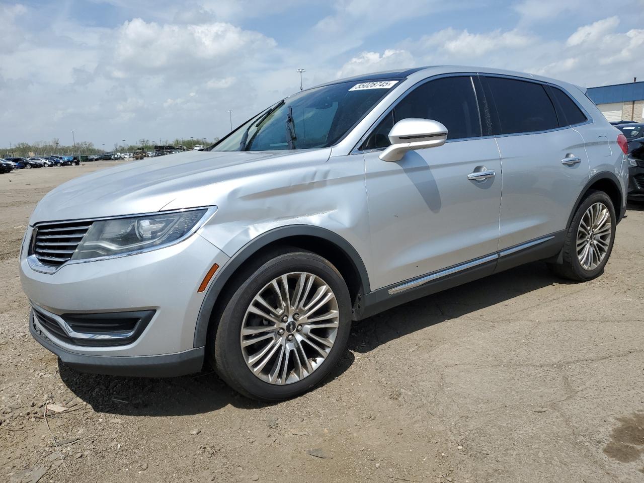 2016 Lincoln Mkx Reserve for Sale in Woodhaven, MI - Side
