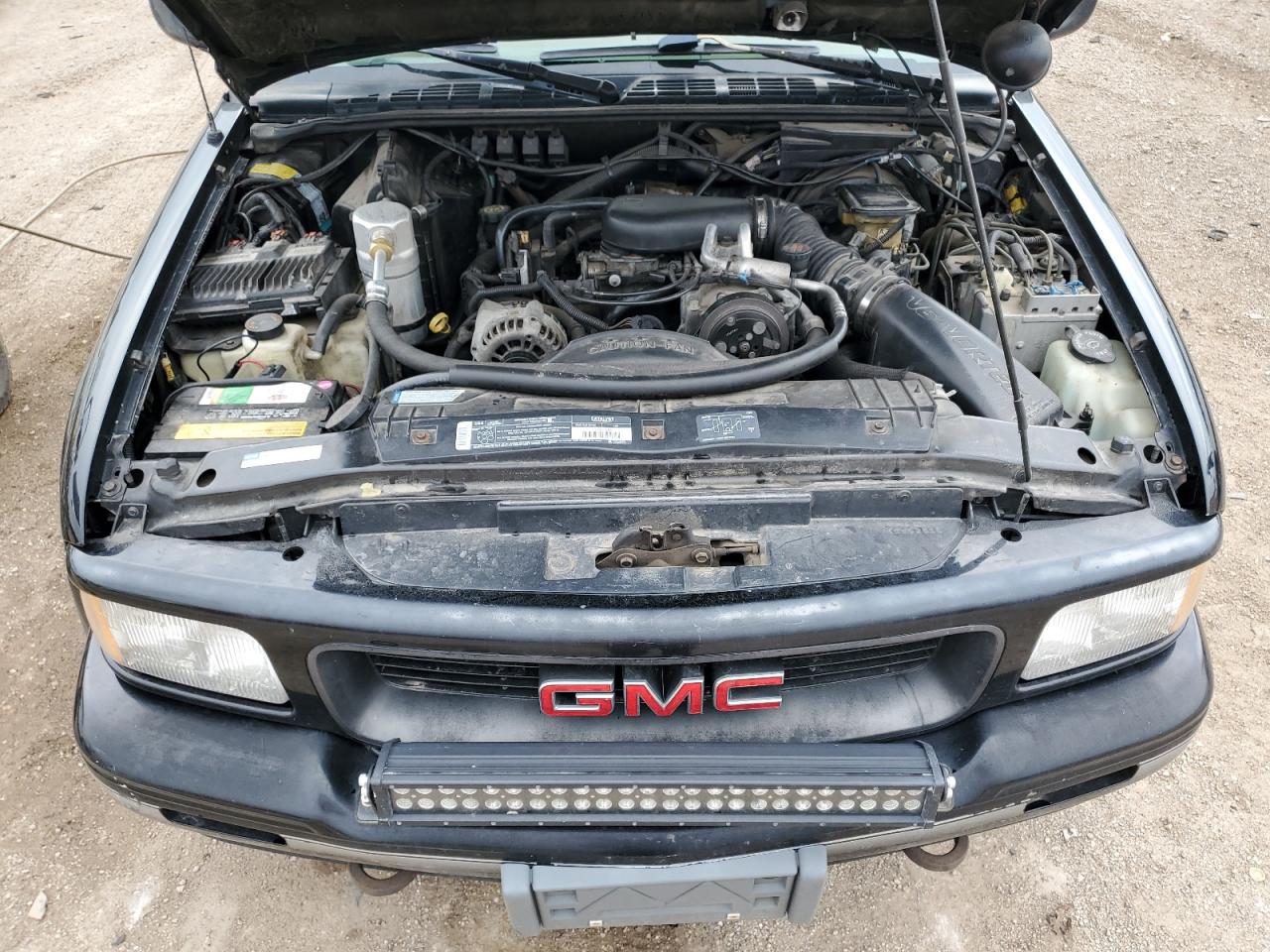 1996 GMC Sonoma VIN: 1GTCT19W5T8517544 Lot: 53712845