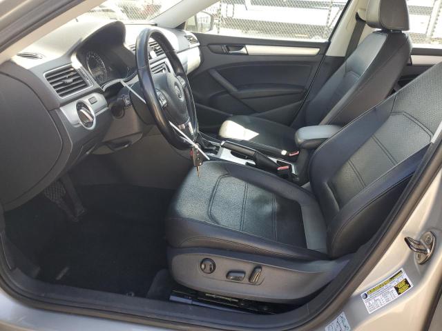  VOLKSWAGEN PASSAT 2013 Сріблястий