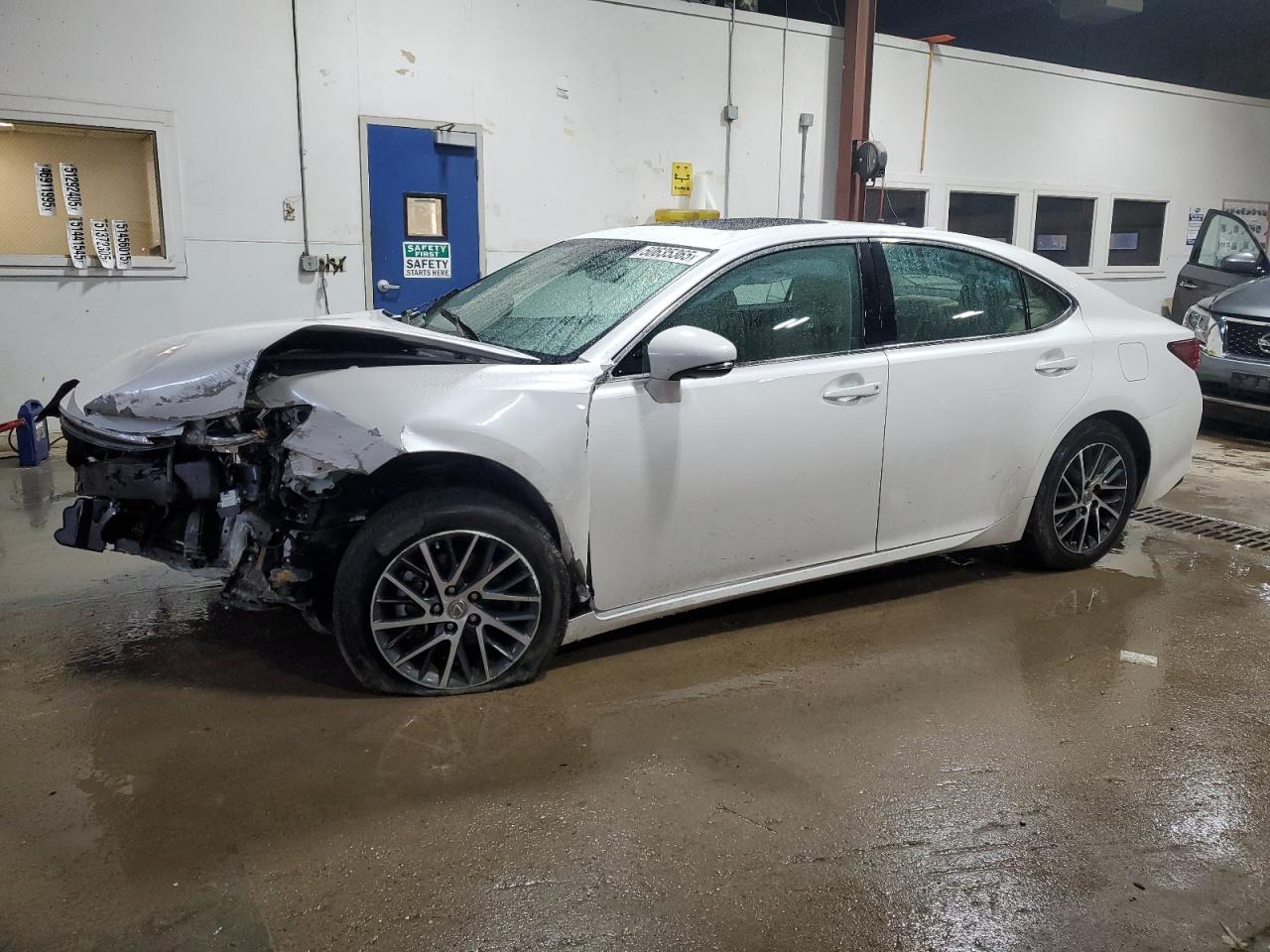 2017 Lexus Es 350 de vânzare în Blaine, MN - Front End