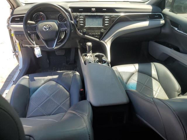  TOYOTA CAMRY 2018 Srebrny