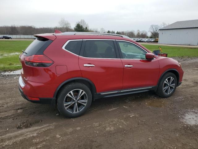  NISSAN ROGUE 2017 Czerwony