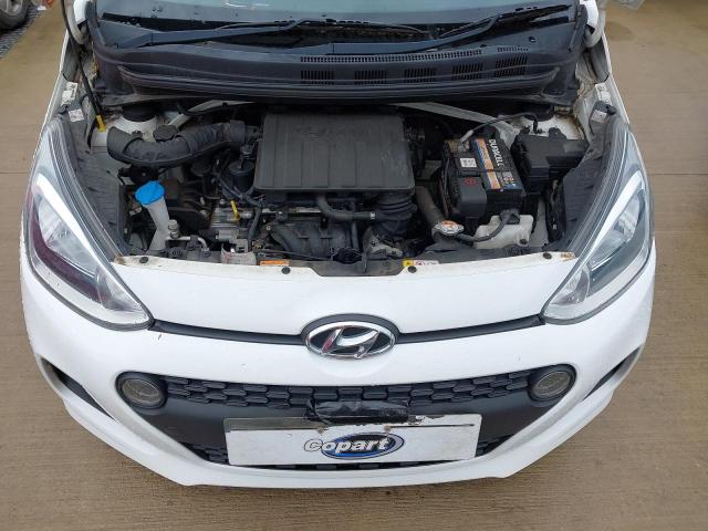 2017 HYUNDAI I10 SE